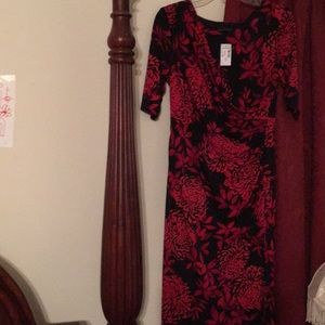 Connected red and black dress floral print